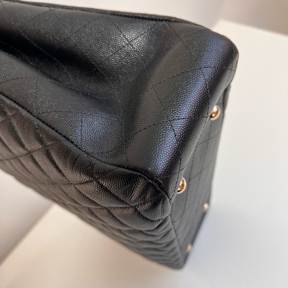Chanel Timeless Caviar Leather Classic Tote - Picture 16 of 16